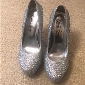 Jeweled shoes size 8